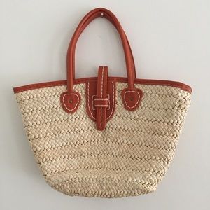 Straw beach bag